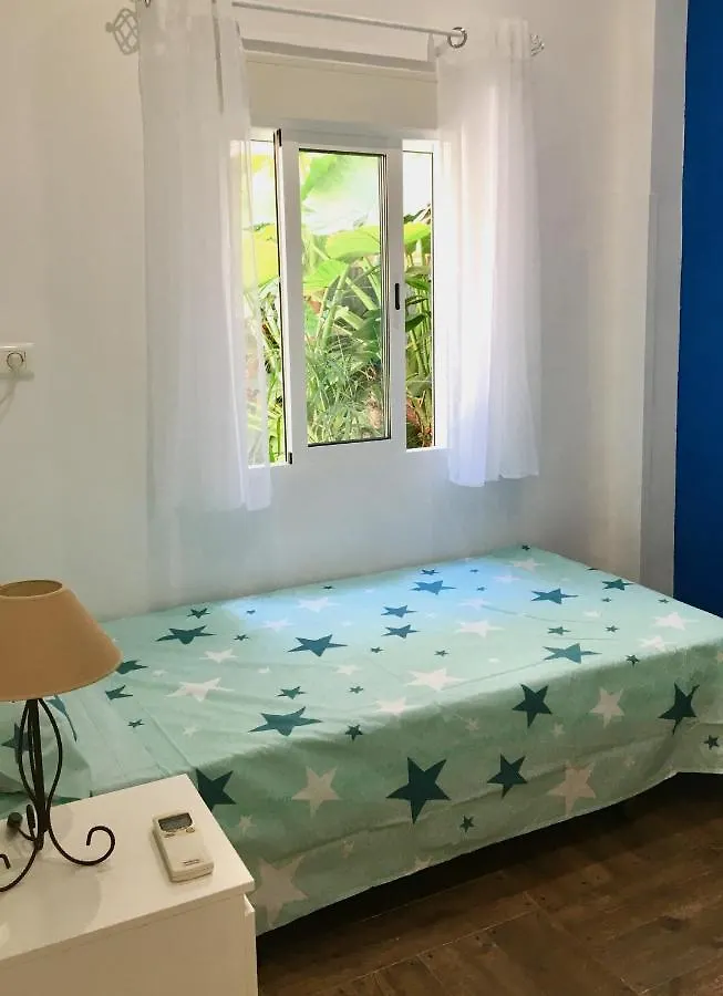 Zimmer Fur Singles In Einem Typischen Andalusischen Stadthaus Mit Sonnenterrasse Malaga Spain