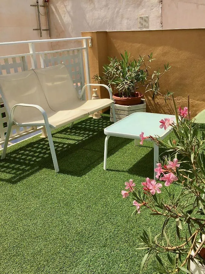 Guest house Zimmer Fur Singles In Einem Typischen Andalusischen Stadthaus Mit Sonnenterrasse Malaga